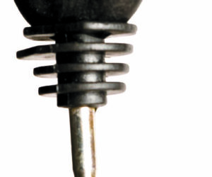 SCREW IN WOOD POST INSULATOR