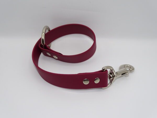 DOG UTE TIE RING & CLIP 45CM MAROON